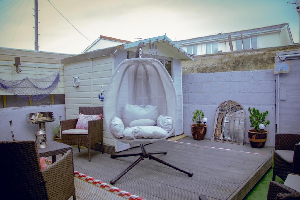 Beautiful Victorian Terraced House Villa อีสต์บอร์น ภายนอก รูปภาพ