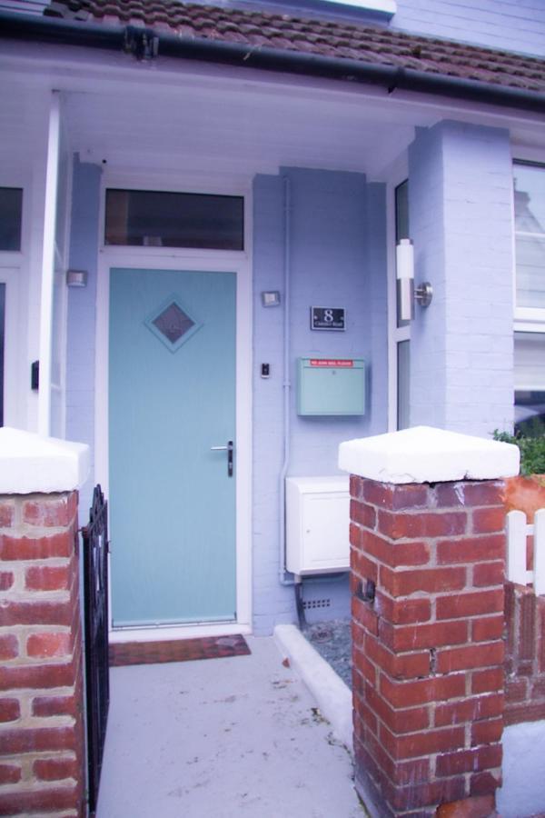 Beautiful Victorian Terraced House Villa อีสต์บอร์น ภายนอก รูปภาพ